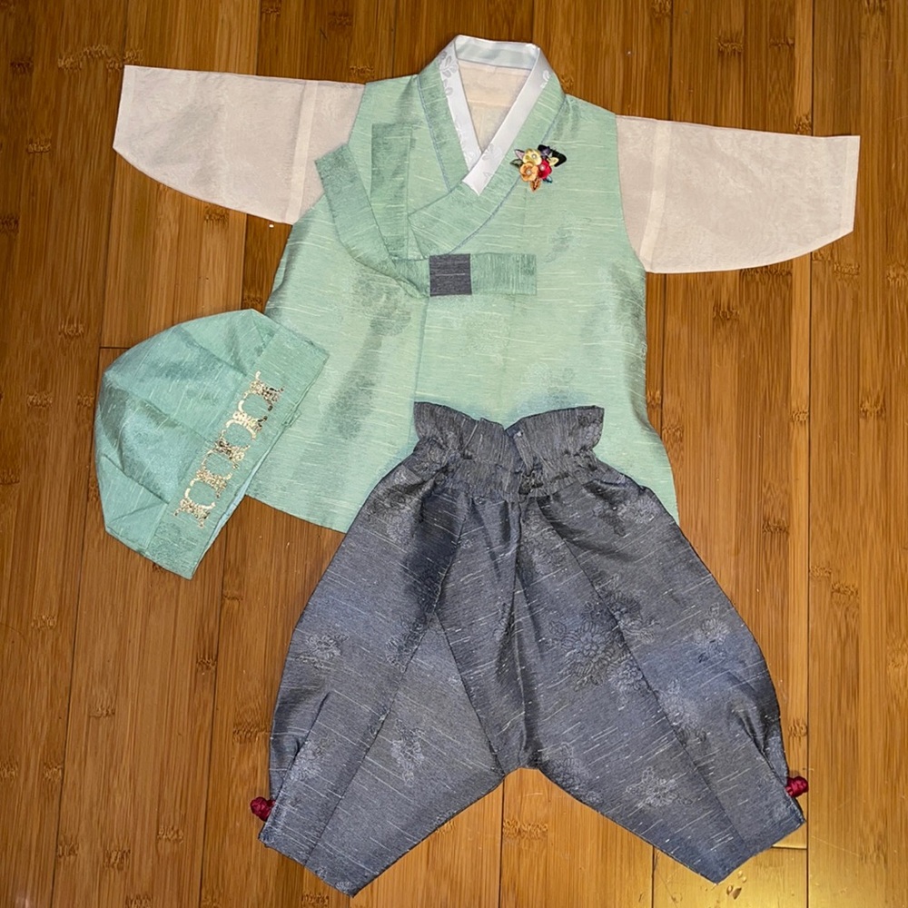Korean 100 days outfit